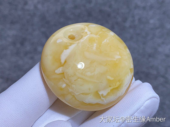 各种妖花纹路得扣子 有喜欢的吗？_琥珀蜜蜡