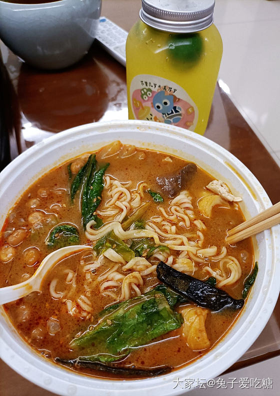 不管几岁天真万岁_水晶