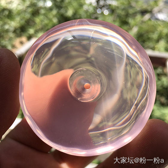 阳光拍照是好看_粉晶