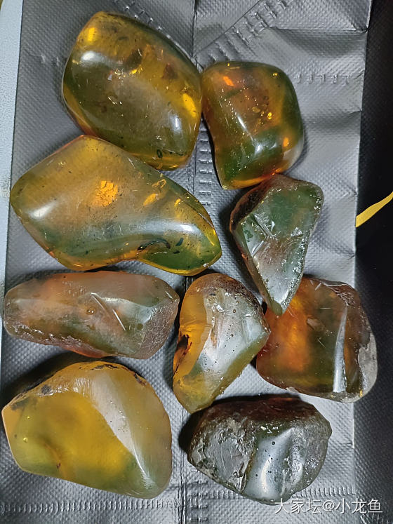 最近收了一堆原石_原石琥珀蜜蜡