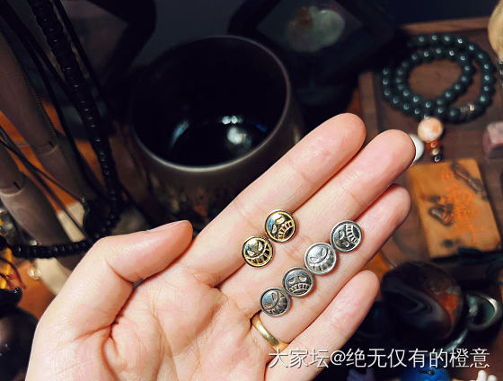喜欢就要一网打尽！_耳钉银金