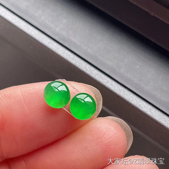 冰阳绿蛋面一对_翡翠