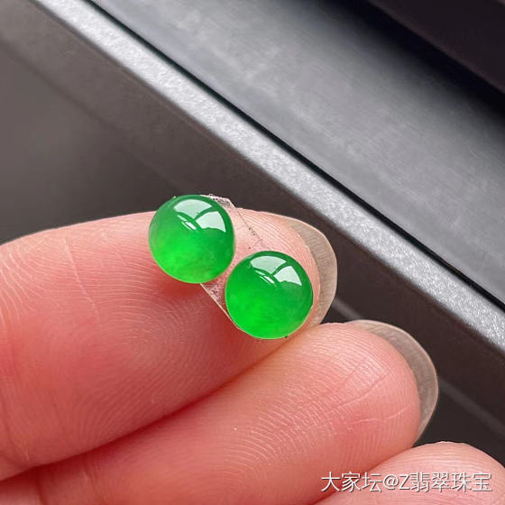 冰阳绿蛋面一对_翡翠