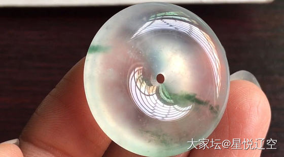 求购玻璃种飘蓝花的扣子_翡翠