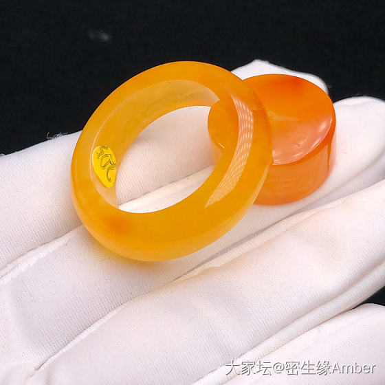 鸡油红蜜蜡戒指💍_琥珀蜜蜡