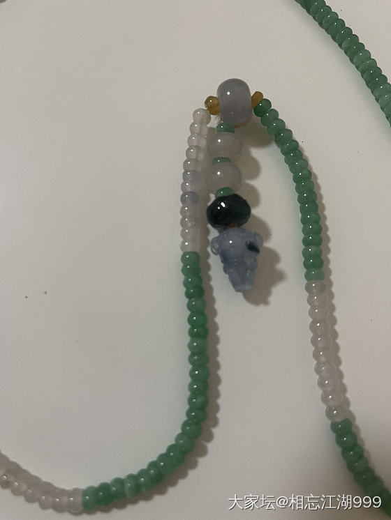 夏天还是这种冰冰凉凉的翡翠珠链最合我意_翡翠