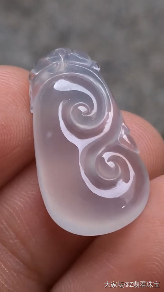 想找一个翡翠如意吊坠，预算4000，求推荐_翡翠