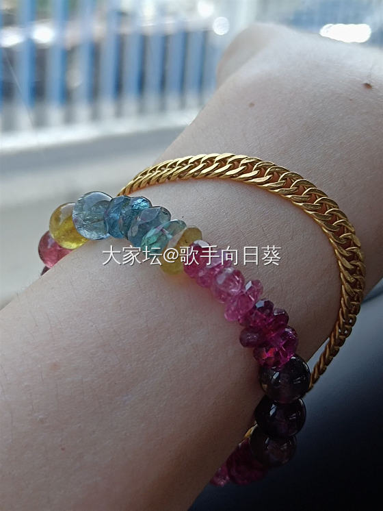 下班在车上，一路拍拍拍，嘻嘻！_碧玺金