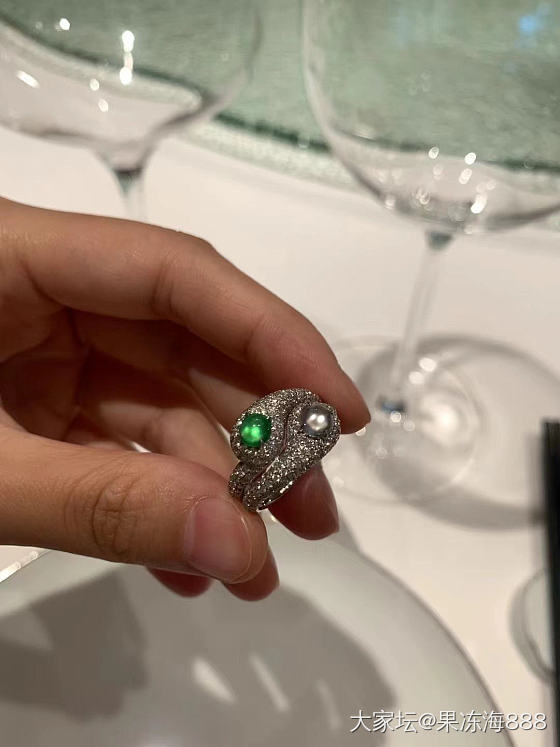 收了颗小眼睛，姐妹有好的镶嵌款式推荐吗_求款式翡翠