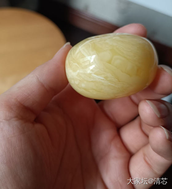收了一只肥扣子_蜜蜡琥珀蜜蜡