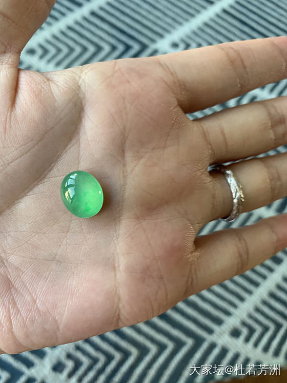 求坛友们推荐：甜绿蛋的两用款款式_求款式翡翠