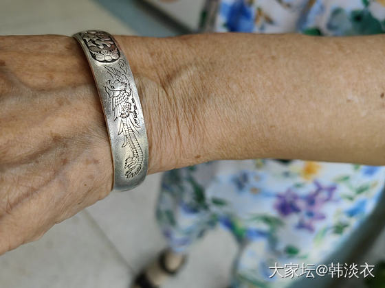 医院偶遇阿姨的十年老银镯_手镯银