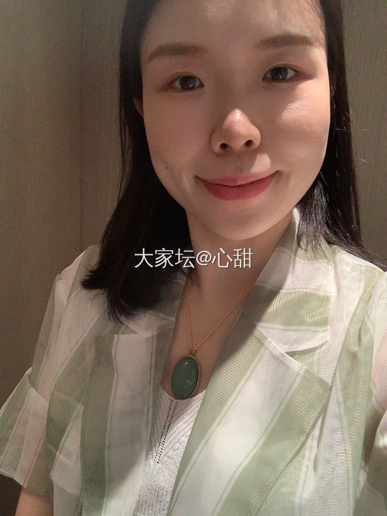今天的主角：粉青巨蛋吊坠_蛋面吊坠和田玉