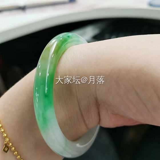 冰种黄夹绿翡翠圆条镯儿_手链手镯翡翠