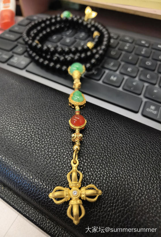 旧爱，配了新的十字金刚杵，哇奥~_珠串翡翠金