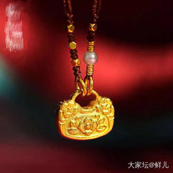 精致錾刻小花锁迷你款_金