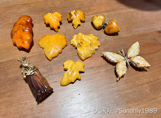 最近突然发现老琥珀蜜蜡的美丽_蜜蜡