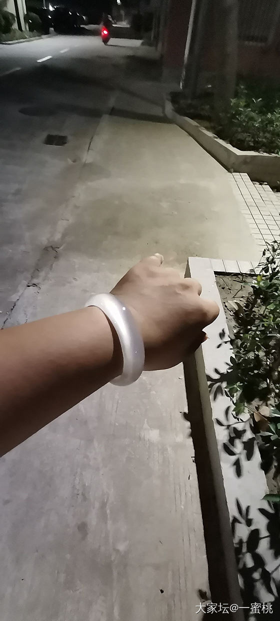 白月光适合夜间出行_首饰