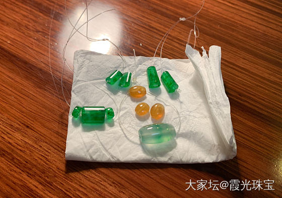 今天刚入手的，集美们更喜欢哪个？_翡翠