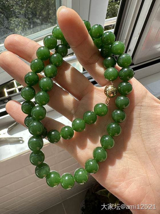 碧玉 还在纠结是否俄料？_和田玉
