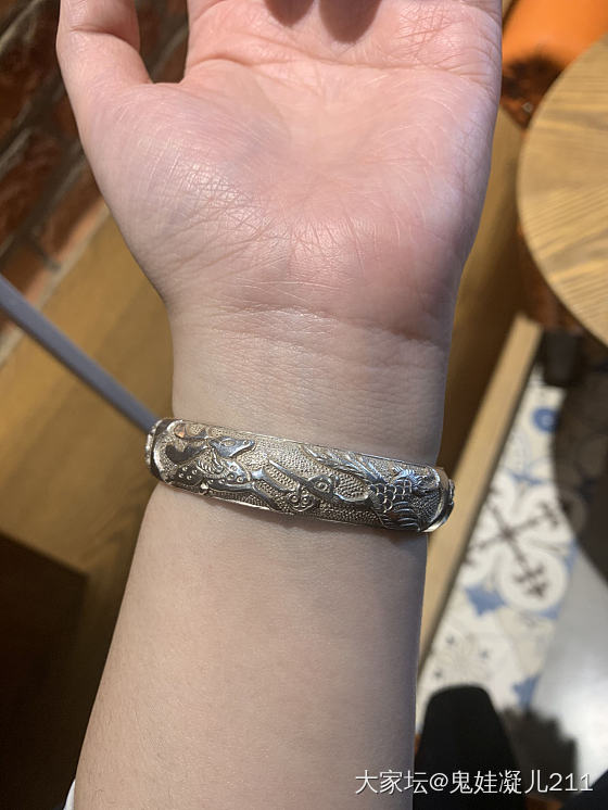 想看看大家戴旧的银镯_手镯银
