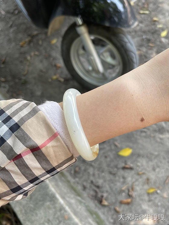 响应号召，来发发你的“终身”镯呀。_手镯和田玉