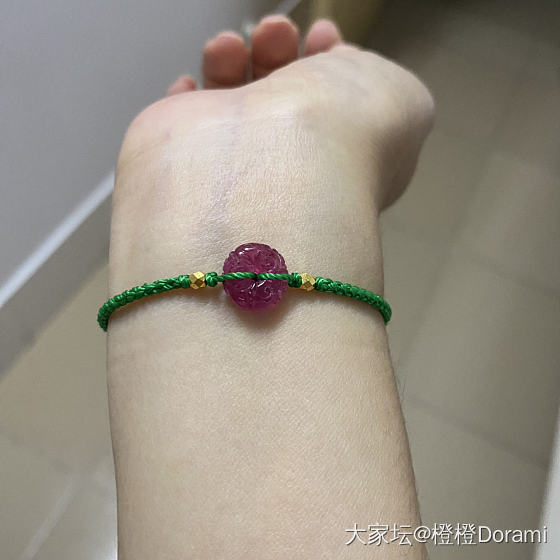 收了这小小扣子，得怎么弄合适😓12.8*5.8_平安扣翡翠