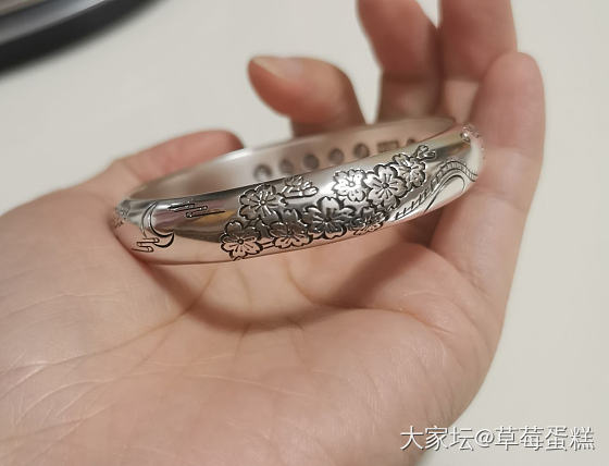 成峰大家有推荐的必入款吗？_银