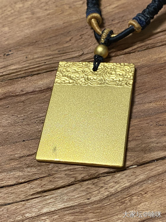 请问一下，古法金被搽亮了一块。 有必要送去修复吗？_金