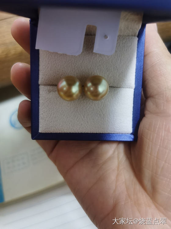 直播间买的金珠对珠12-13实物如图微瑕，价格大概多少合适？_海水珍珠