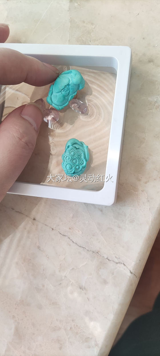 还是那串2380的瑕疵澳白，让心灵手巧的美女老板帮我拆卡串成了项链和手链_项链珍珠