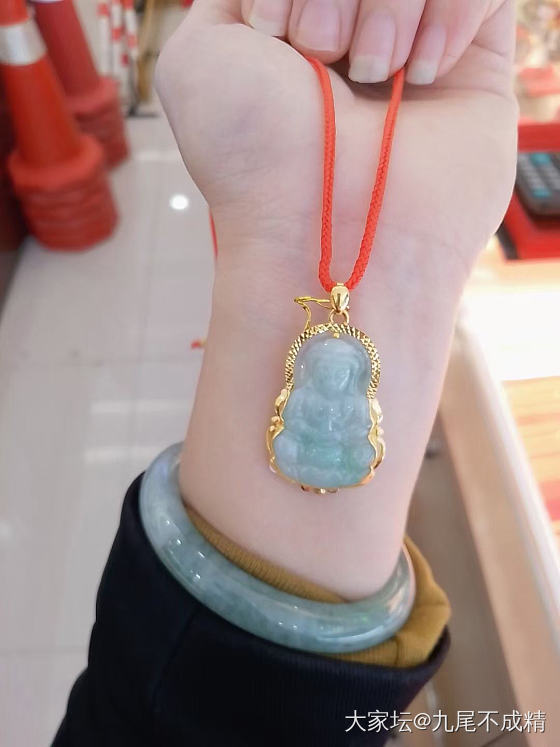 这个镶金也太浪费金子了吧_镶嵌翡翠