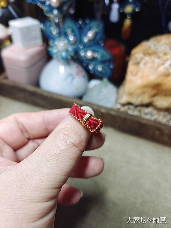 18k金表带款戒指_编绳