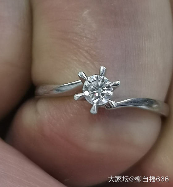 钻石💎恒久远，一颗就出坑😂_戒指钻石