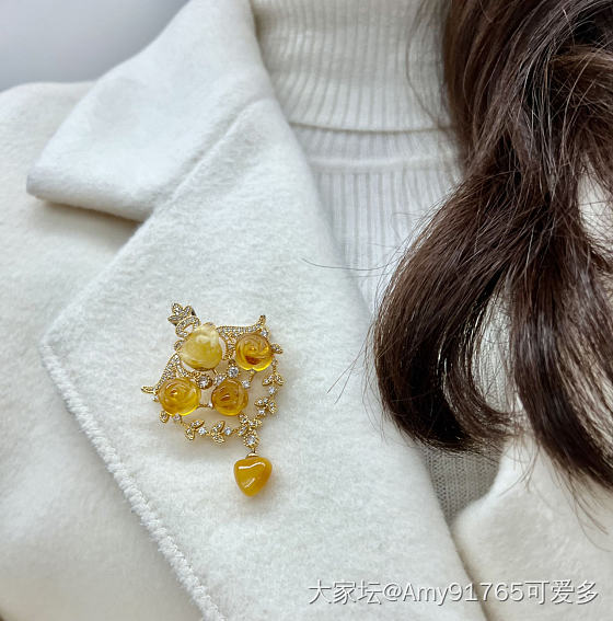 性价比最高的首饰_胸饰琥珀蜜蜡