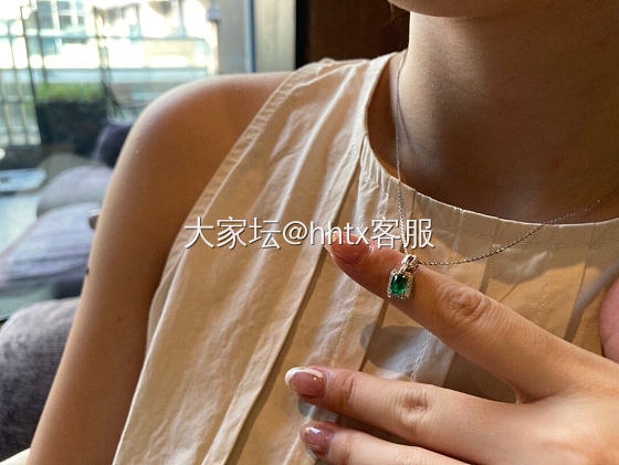 现货秒发|
回头率百分百
祖母绿吊坠
糖塔祖母绿吊坠
饱满立体共
迷人的糖塔钻石...
