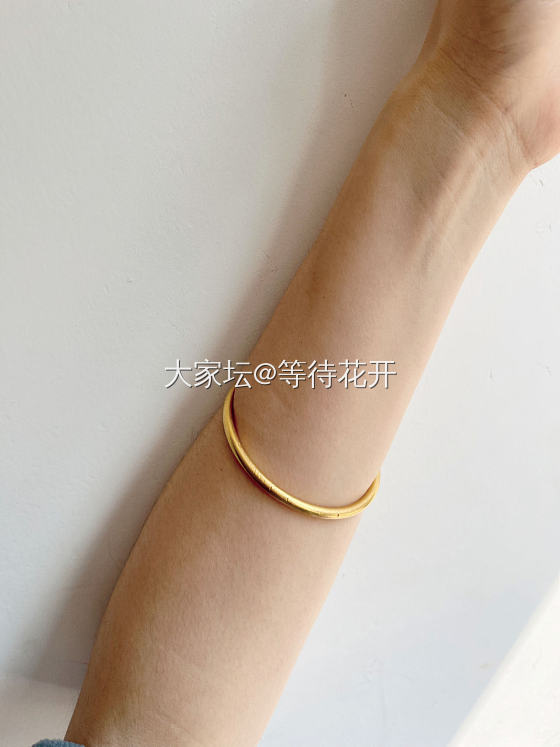 这是发生了什么？_手镯金