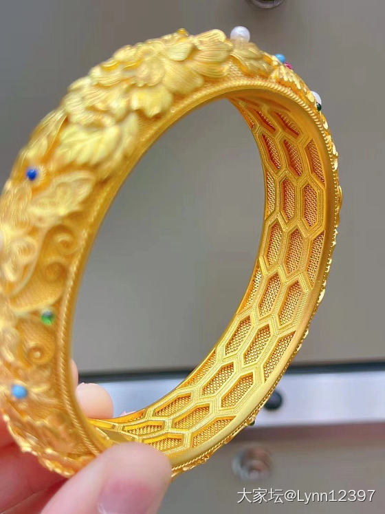 下个绿草_手镯金