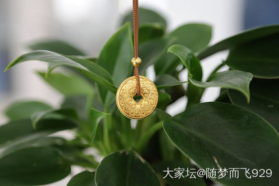 最近带这两件_和田玉金