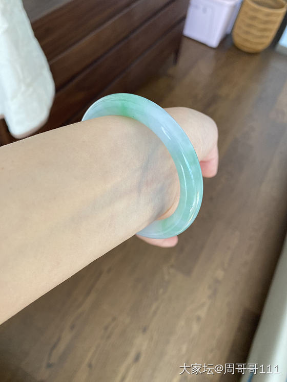 今天的她太甜了_手镯翡翠