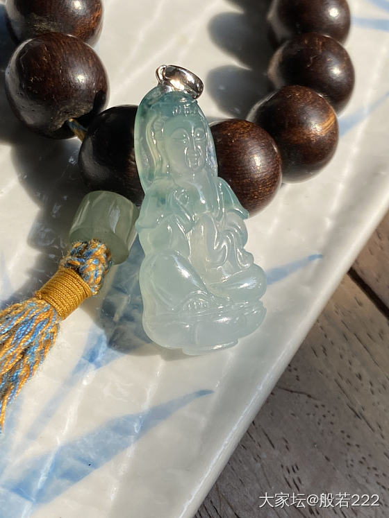 一枚能让你怀旧的观音姐姐_吊坠翡翠