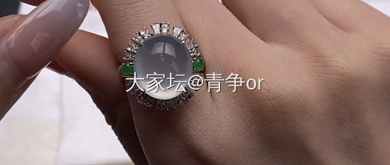 dy直播间看到个两用戒指，想收，3w多，看得到吗？很纠结，想买给妈妈。_戒指翡翠