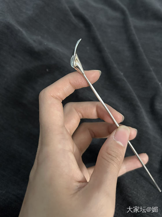 马蹄莲发簪收到了，盘好后在插入头发_925银簪子银