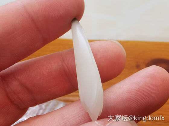 和田籽料玉兰花_和田玉