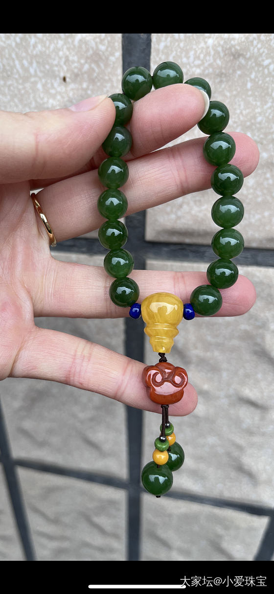 新收到碧玉手串打灯，看真假_和田玉