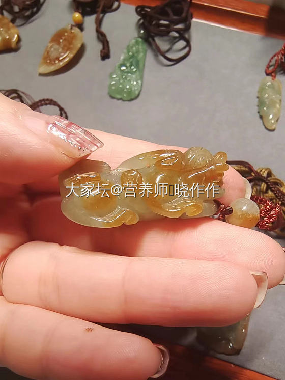 新人报个到_翡翠