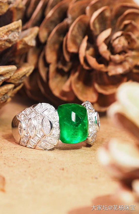 富贵绿～祖母绿戒指💍～_名贵宝石