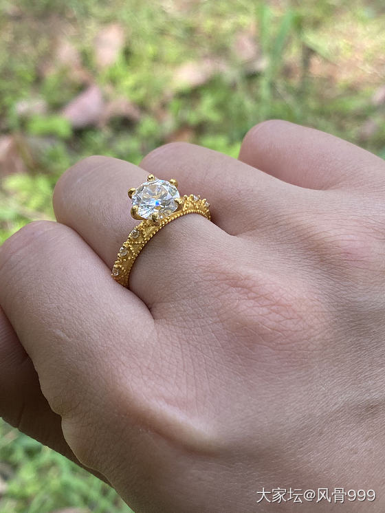 足金莫桑钻戒2克拉💍_莫桑石戒指金