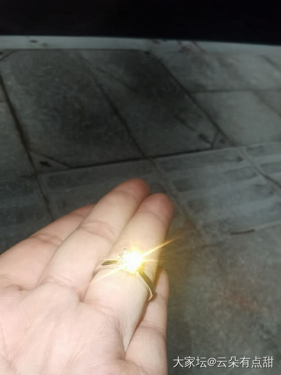 彩虹🌈颜色差好多呢，眼睛都瞎了_戒指钻石