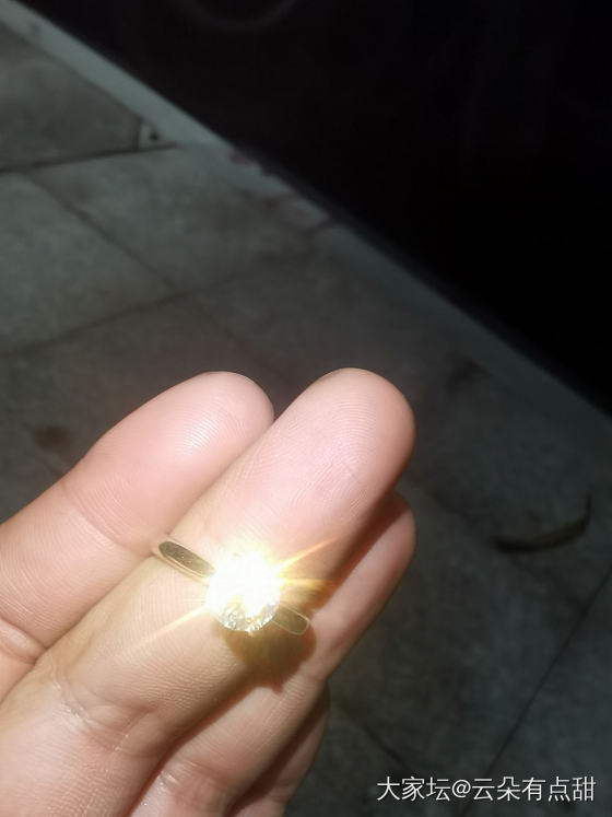彩虹🌈颜色差好多呢，眼睛都瞎了_戒指钻石